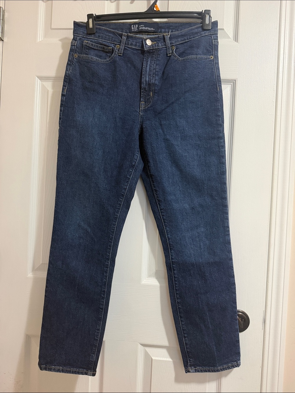 GAP High-Rise Straight Jeans in Indigo Blue
